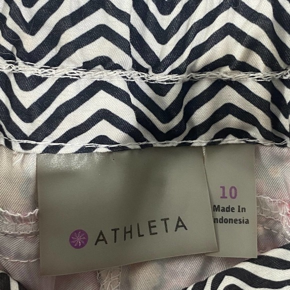 Athleta Shorts 10 Pink Floral Lanai Running Boardshort Mid Rise Athletic - Picture 9 of 11